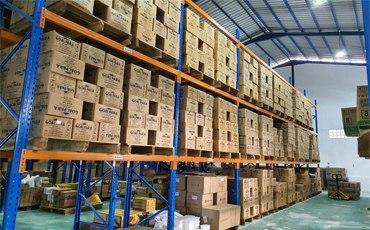 Gudang distribusi alat kesehatan standar BPOM